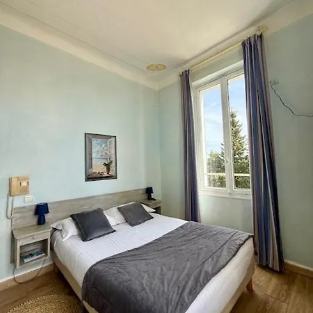 Miramar Hotel